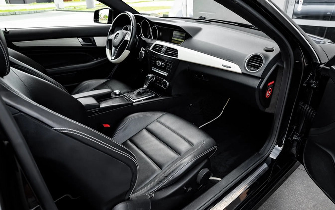 Mercedes-Benz Klasa C cena 49900 przebieg: 210000, rok produkcji 2012 z Nieszawa małe 596